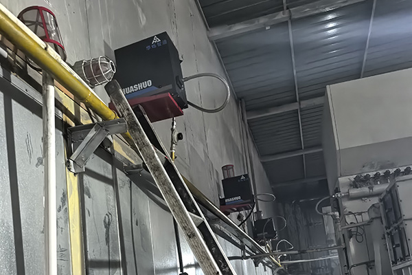 Tecnologia di reazione senza fiamma a bassa temperatura dei bruciatori catalitici a radiazione termica
